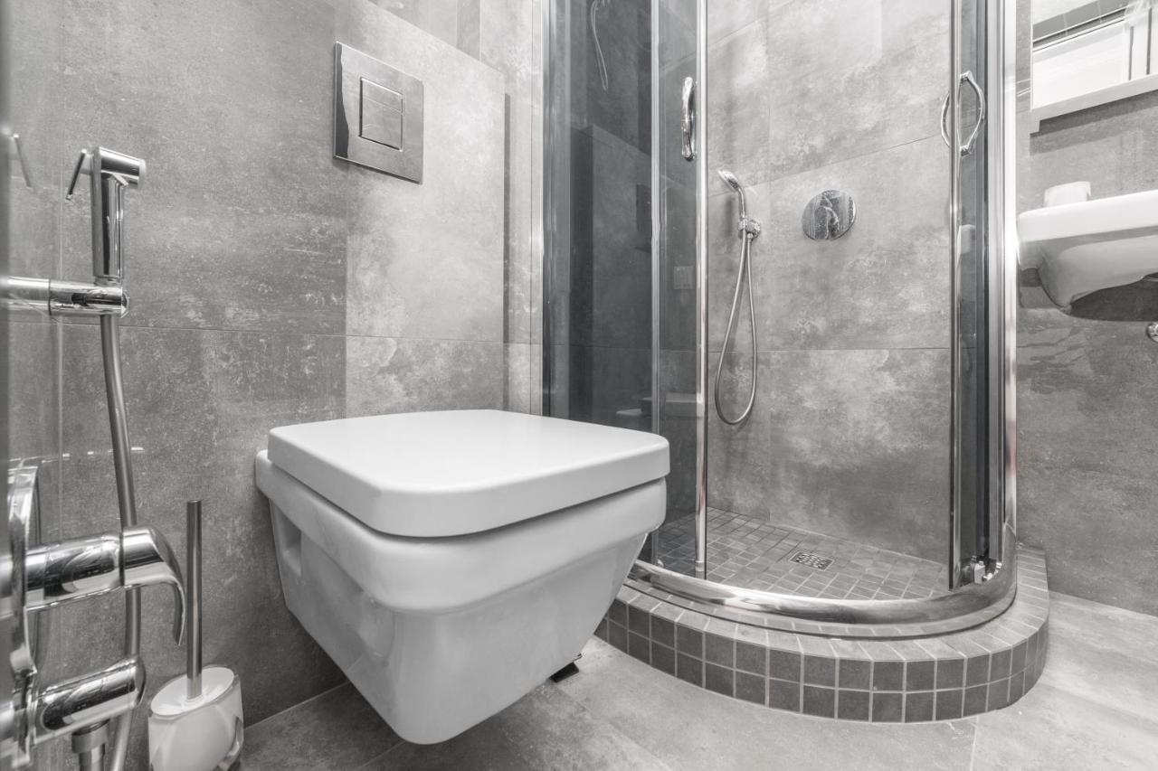 Apart Hotel D'Monica Odessa Ngoại thất bức ảnh