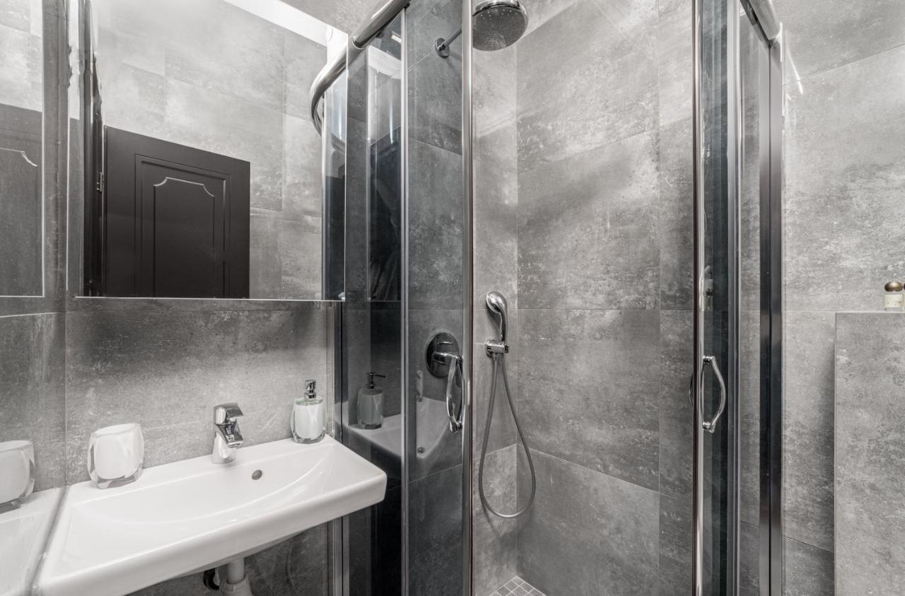 Apart Hotel D'Monica Odessa Ngoại thất bức ảnh