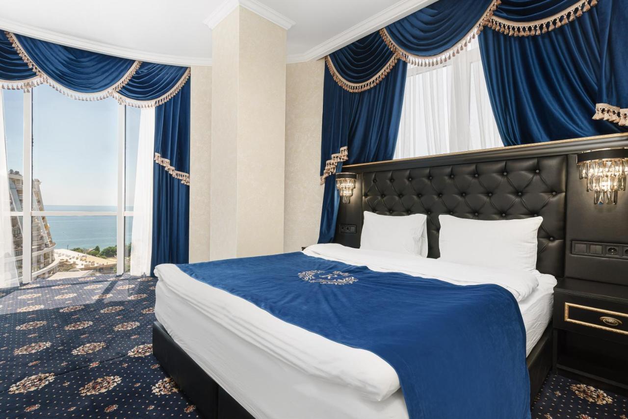 Apart Hotel D'Monica Odessa Ngoại thất bức ảnh