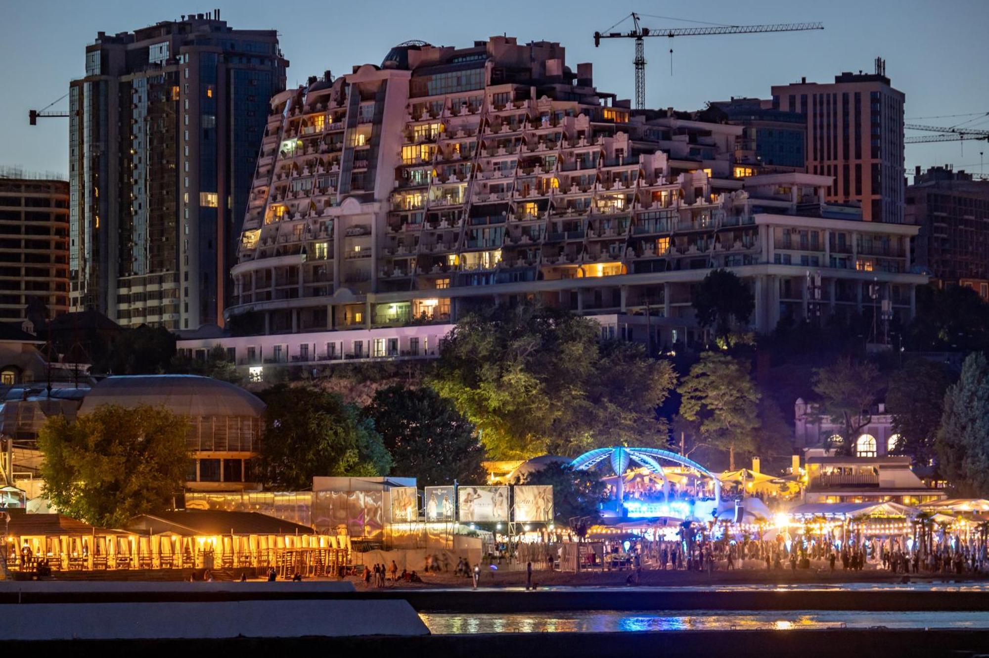 Apart Hotel D'Monica Odessa Ngoại thất bức ảnh